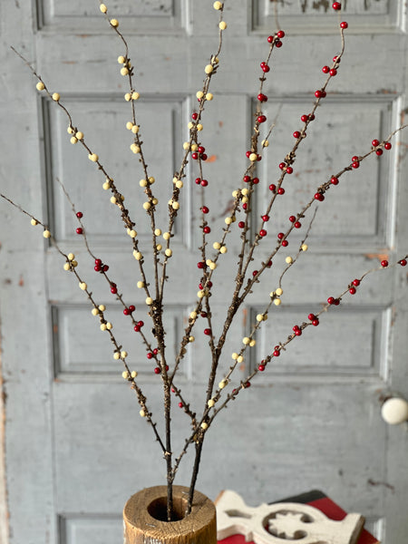 Wild Woods Berry Spray | 48" | Cream