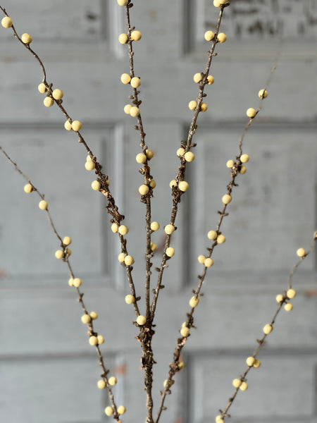 Wild Woods Berry Spray | 48" | Cream