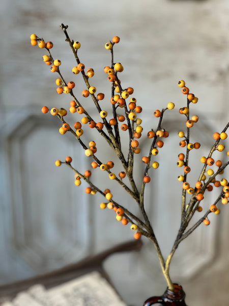 Clipper Berry Spray | 26" | Yellow | SOLD OUT