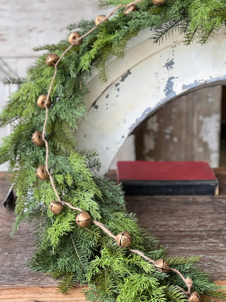 Gold Song Garland Small | 6'