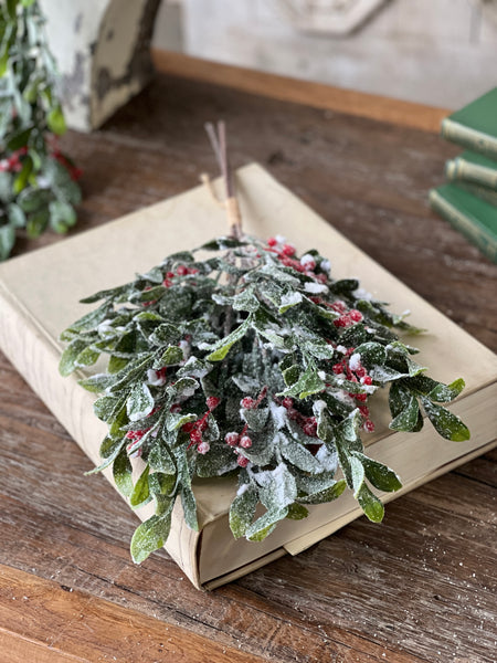 Holly Jolly Greens Bundle | 23"