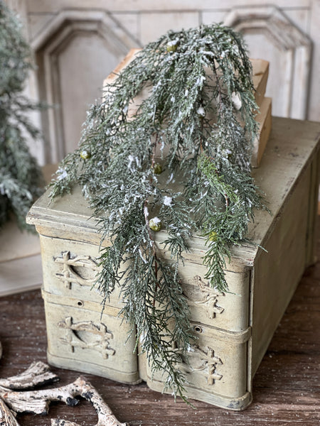 Winterpine Dream Hanging | 29" | Limited Stock - Last 120pcs!