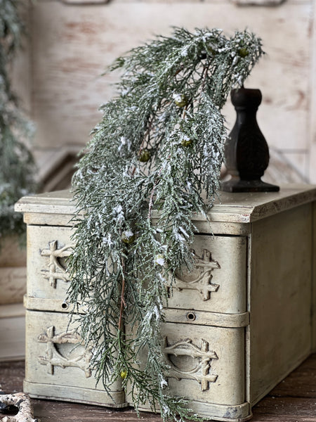 Winterpine Dream Hanging | 29" | Limited Stock - Last 120pcs!