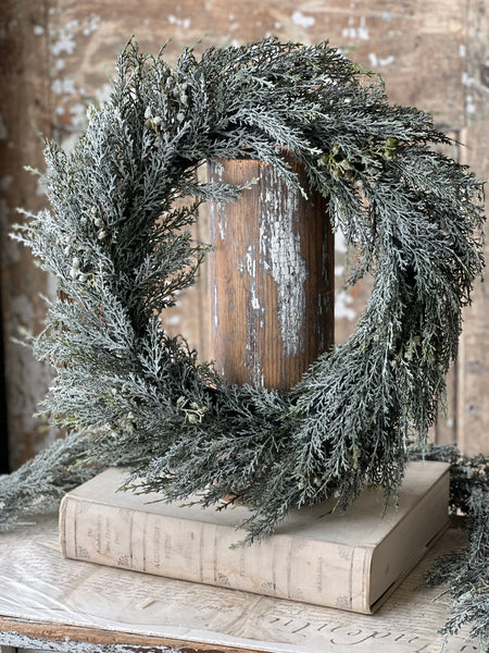 Frosted Twilight Cedar Wreath | 24"