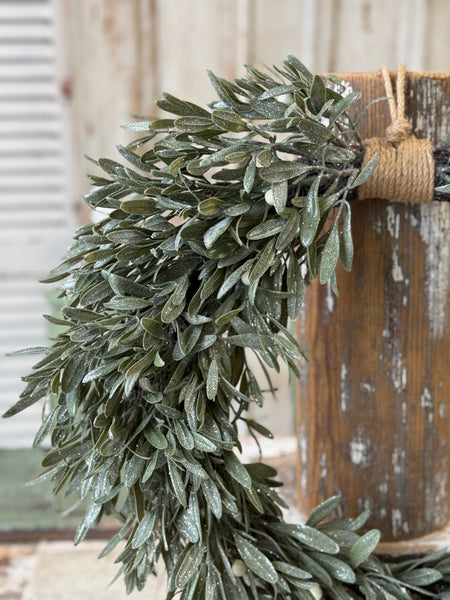 Winter Court Mistletoe Hanging Wreath | 24" | NOT CURRENTLY IN STOCK-New For Holiday 2026!