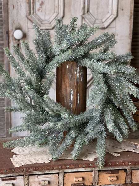 Icy Northlight Pine Wreath | 24"