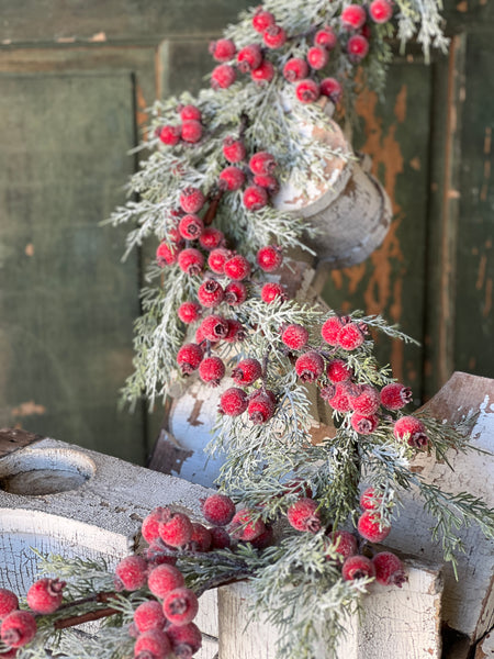 Icy Yule Berry Fir Garland | 6' | Limited Stock - Last 40pcs!