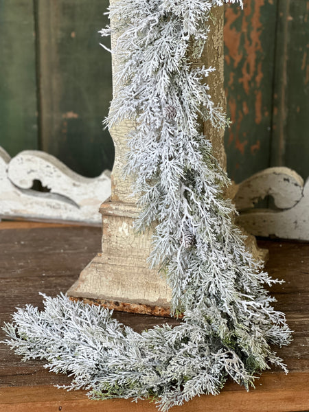 Snowy Nobility Cedar Garland | 5'