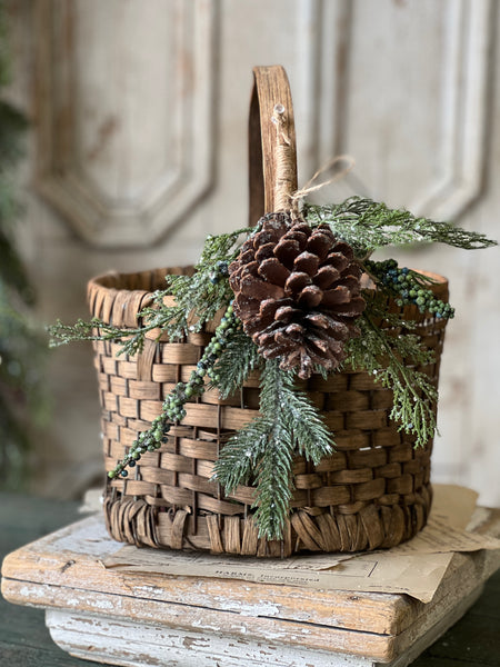 Greensleeves Pine Hanging | 10.5" | SOLD OUT