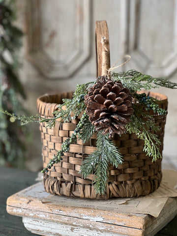 Greensleeves Pine Hanging | 10.5" | SOLD OUT