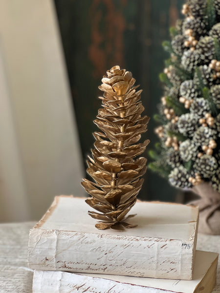 Epaulette Pinecone | 9" | SOLD OUT