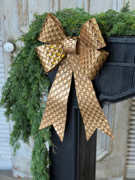 Finishing Touch Bow | 20" | NOT CURRENTLY IN STOCK-New For Holiday 2026!