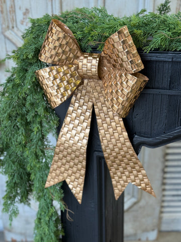 Finishing Touch Bow | 20" | NOT CURRENTLY IN STOCK-New For Holiday 2026!