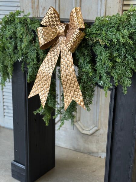 Finishing Touch Bow | 20" | NOT CURRENTLY IN STOCK-New For Holiday 2026!