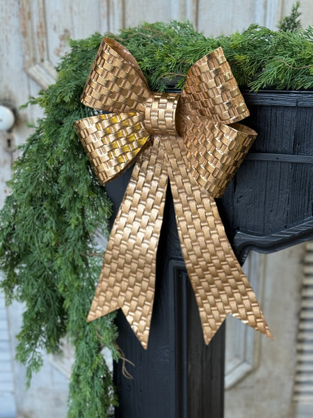 Finishing Touch Bow | 20" | NOT CURRENTLY IN STOCK-New For Holiday 2026!