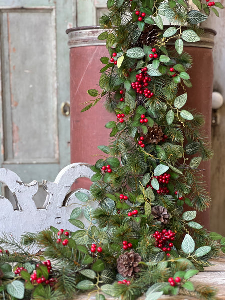 Elmsley Pine & Berry Garland | 6' | SOLD OUT