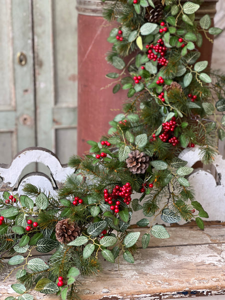 Elmsley Pine & Berry Garland | 6' | SOLD OUT
