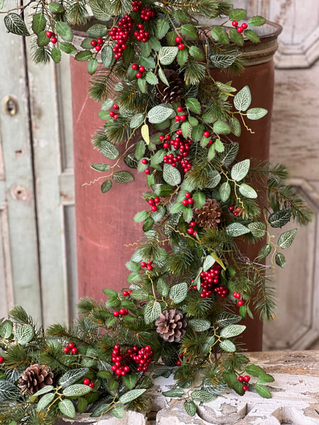 Elmsley Pine & Berry Garland | 6' | SOLD OUT