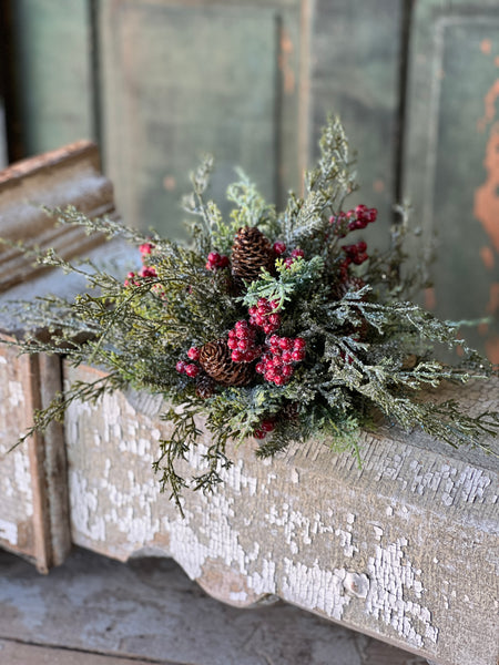 Divinity Berry Cedar Half Sphere | 11"