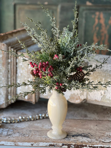 Divinity Berry Cedar Pick | 18"