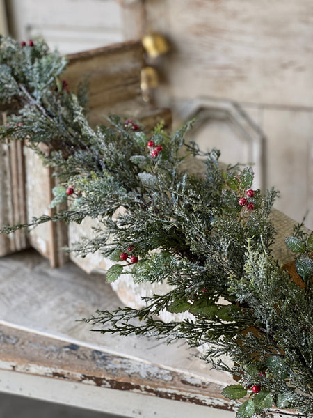 Holly Hill Cedar Garland | 6'