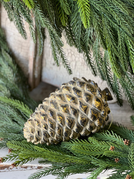 Nature's Masterpiece | 8" | Pinecone