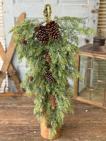 Longhope Cedar Drop | 30" | NOT CURRENTLY IN STOCK-New For Holiday 2026!
