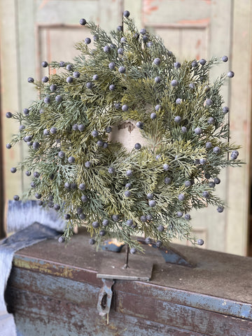 Midnight Juniper Candle Ring | 18"