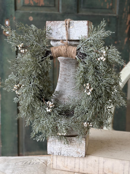 Tee Berry Cedar Hanging Wreath | 17" | NOT CURRENTLY IN STOCK - ETA July