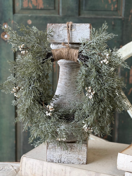 Tee Berry Cedar Hanging Wreath | 17" | NOT CURRENTLY IN STOCK - ETA July