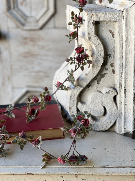 Frosted Tiny Tea Rose Garland | 6'