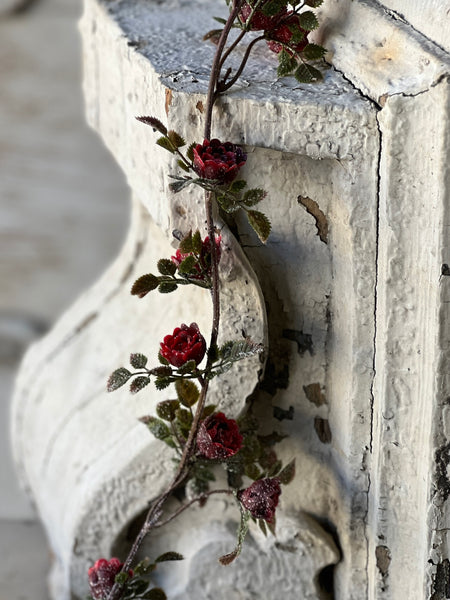 Frosted Tiny Tea Rose Garland | 6'