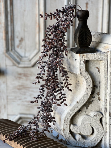 Snowy Parka Pods Hanging | 30"