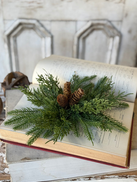 Tarrytown Cedar Minipiece | 12" | NOT CURRENTLY IN STOCK-New For Holiday 2026!