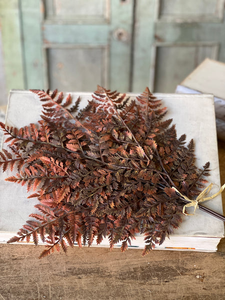 Autumnal Fern Bundle | 19" | Russet