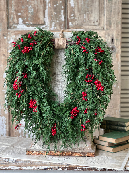 Emerald Falls w/ Berry Hanging Wreath | 24"