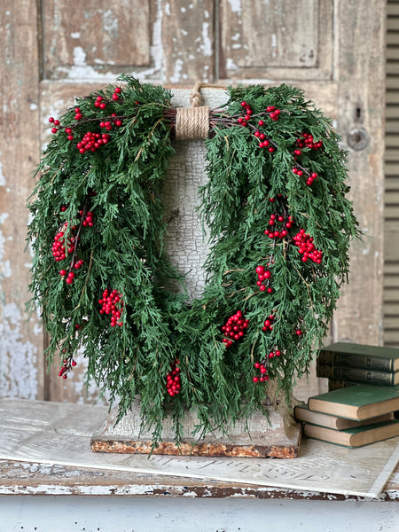 Emerald Falls w/ Berry Hanging Wreath | 24"
