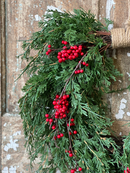 Emerald Falls w/ Berry Hanging Wreath | 20"