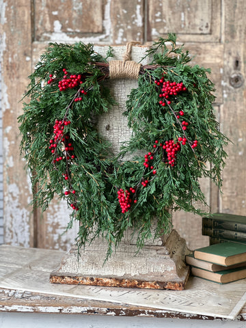 Emerald Falls w/ Berry Hanging Wreath | 20"