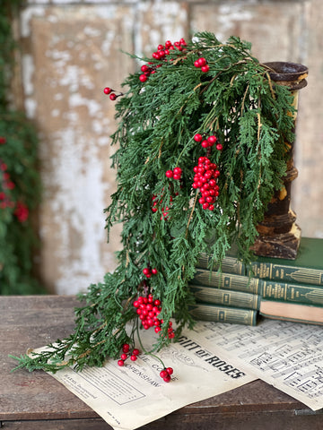 Emerald Falls w/ Berry Hanging | 36"