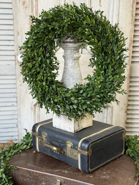 Nottswood Leaves Wreath | 20" | NOT CURRENTLY IN STOCK-New For Holiday 2026!