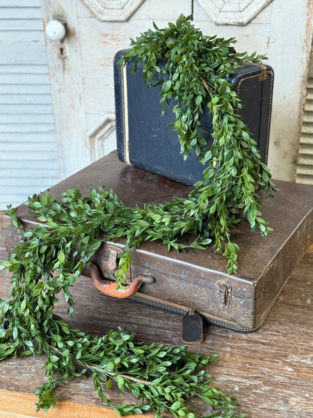 Nottswood Leaves Garland | 6' | NOT CURRENTLY IN STOCK-New For Holiday 2026!