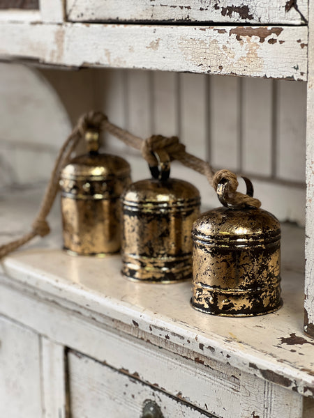 Curio Bells Hanging | 27"