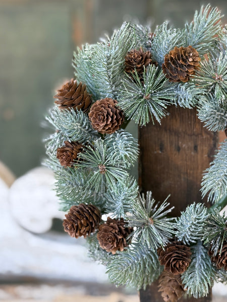 Pine Cone Pizazz Candle Ring | 9"