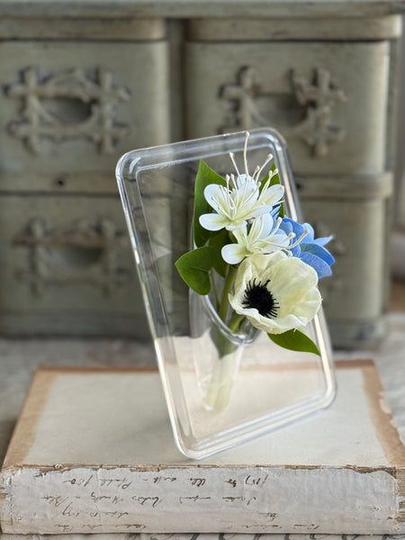 Floating Flora Frame | 7" | Blue | NOT CURRENTLY IN STOCK-New For Spring 2027!