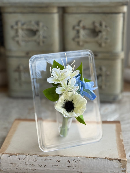 Floating Flora Frame | 7" | Blue | NOT CURRENTLY IN STOCK-New For Spring 2027!