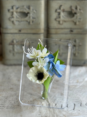 Floating Flora Frame | 7" | Blue | NOT CURRENTLY IN STOCK-New For Spring 2027!