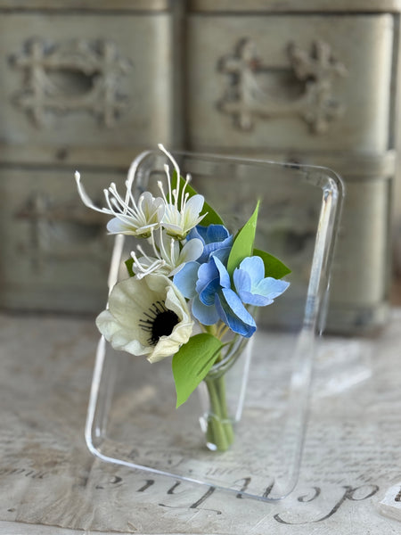 Floating Flora Frame | 7" | Blue | NOT CURRENTLY IN STOCK-New For Spring 2027!