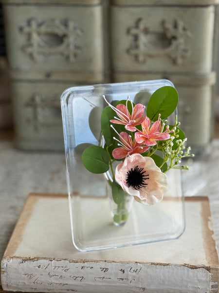 Floating Flora Frame | 7" | Coral | NOT CURRENTLY IN STOCK-New For Spring 2027!