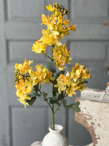 Windmere Blossoms | 34" | Yellow